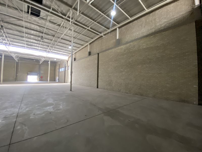 Well-Maintained Industrial Warehouse Available for Rent in Halfway House - Photo 7