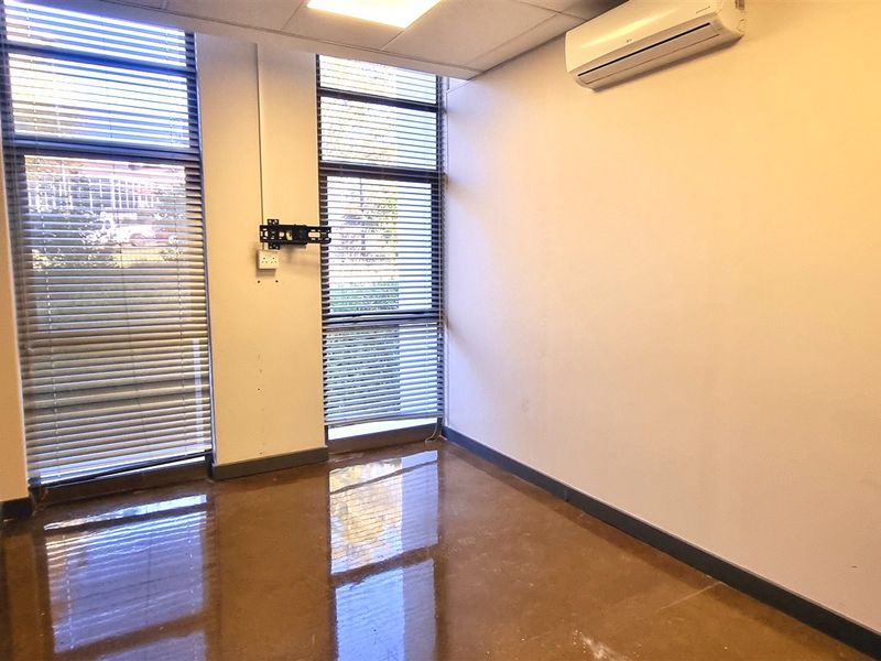 Short term Office Space to let - Photo 9