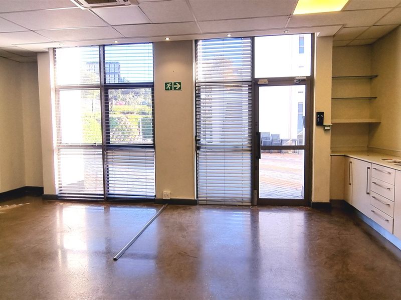 Short term Office Space to let - Photo 8