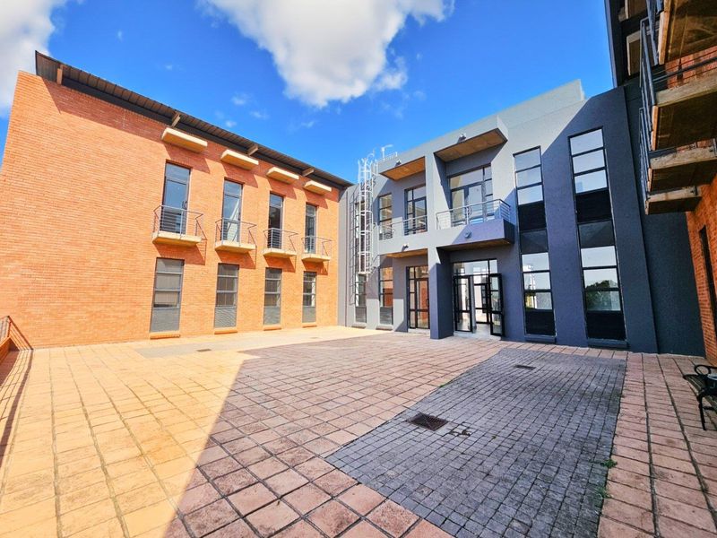 Versatile office space to rent in Centurion - Photo 5