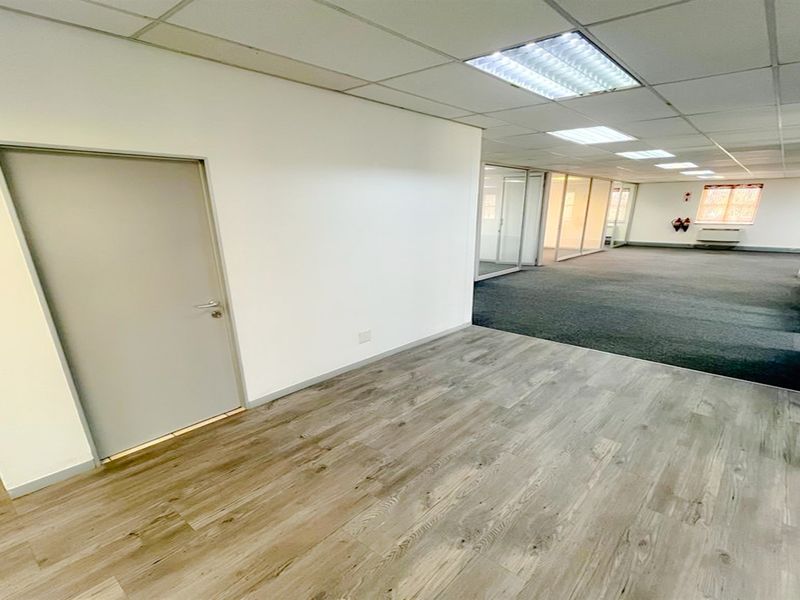 Office space to let in Killarney - Photo 6