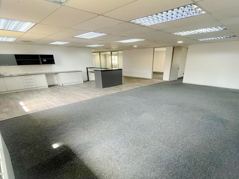 Office space to let in Killarney - Photo 3