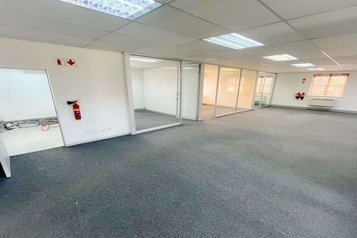 Office space to let in Killarney - Photo 5