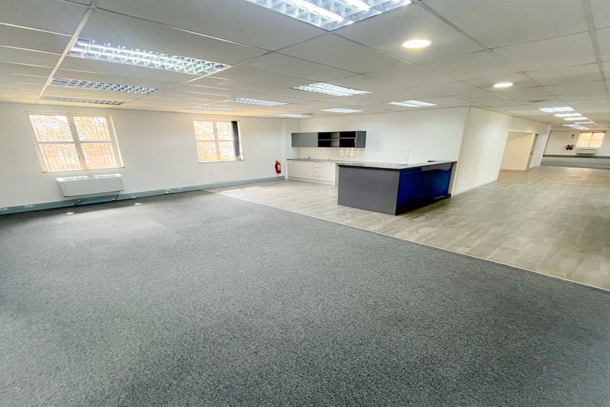 Office space to let in Killarney - Photo 2