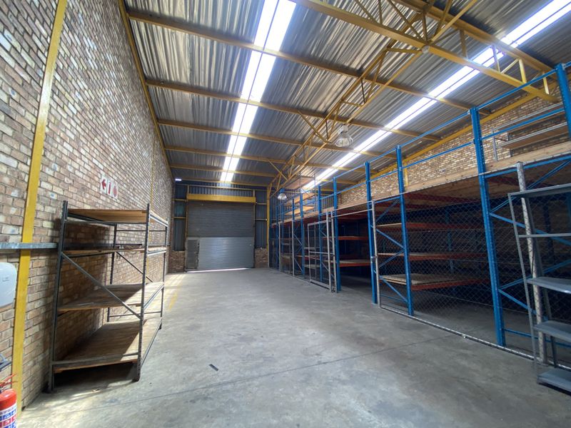 Centrally Located Warehouse in Midrand’s Prime Business Hub - Photo 3