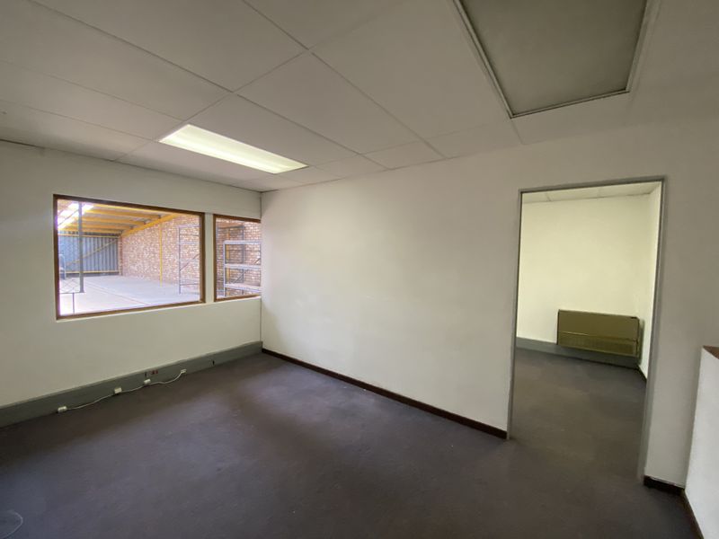 Centrally Located Warehouse in Midrand’s Prime Business Hub - Photo 7