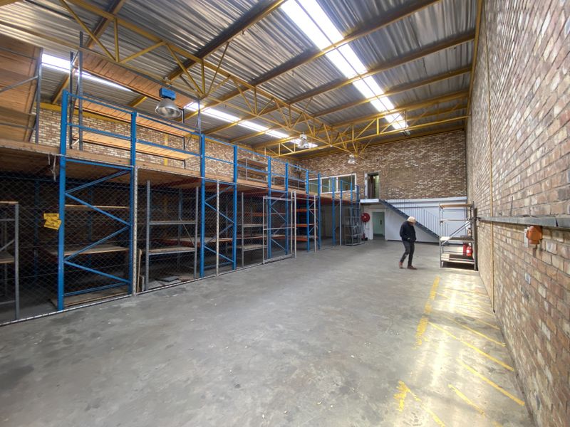 Centrally Located Warehouse in Midrand’s Prime Business Hub - Photo 5