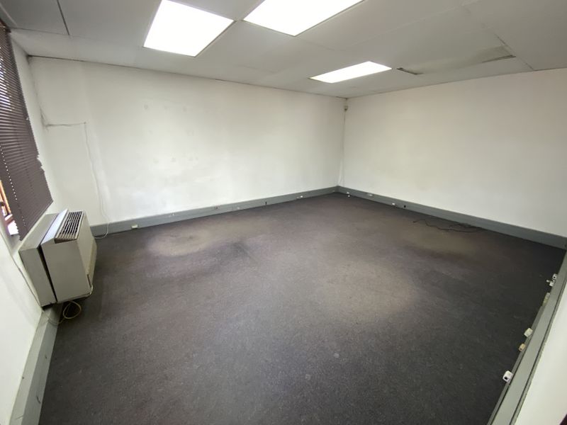 Lanzerac Works – Modern Office and Light-Industrial Spaces in Midrand - Photo 7