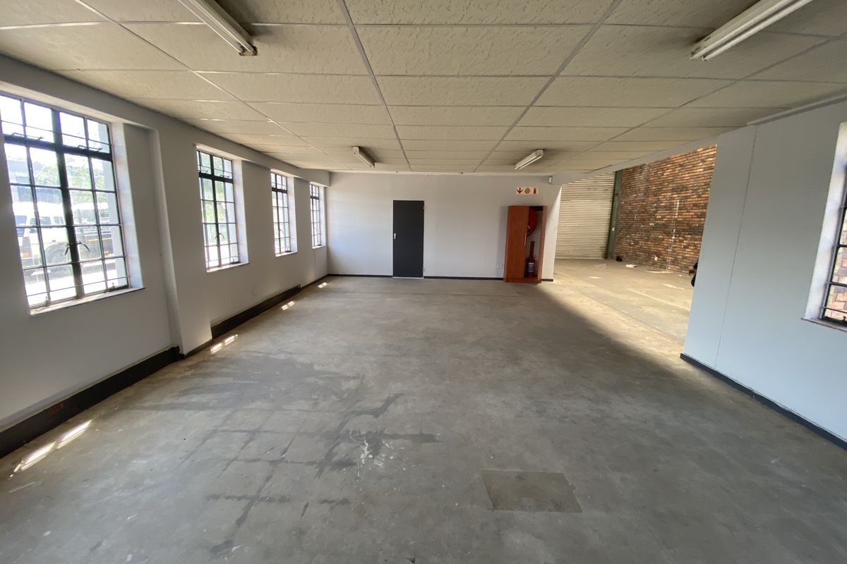 329m2 warehouse avalible in Halfway house,Midrand. - Photo 2