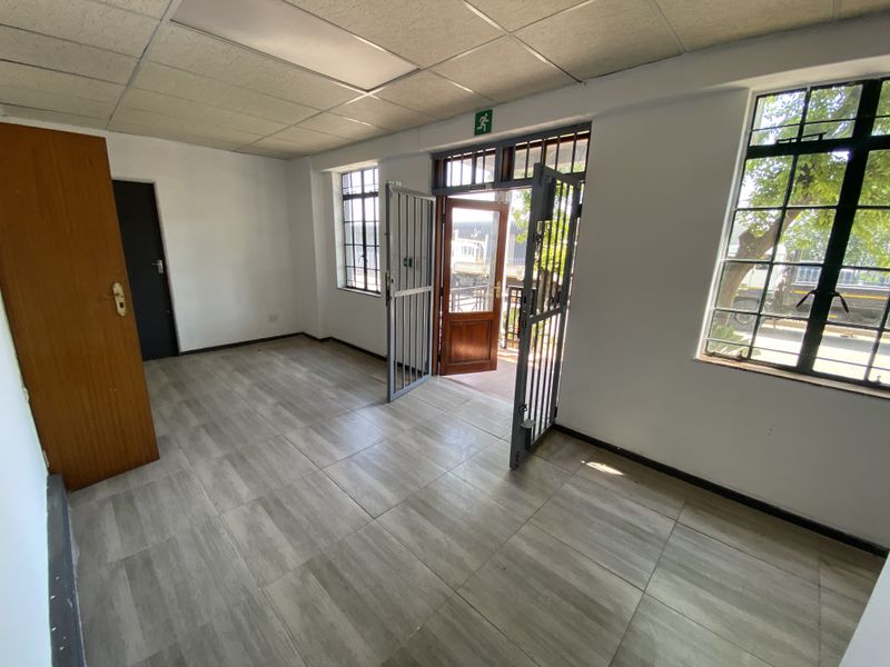 329m2 warehouse avalible in Halfway house,Midrand. - Photo 8