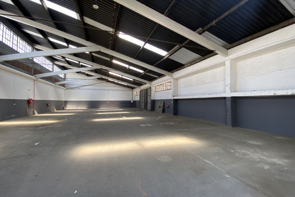 No Offices warehouse in Edenvale. - Photo 4