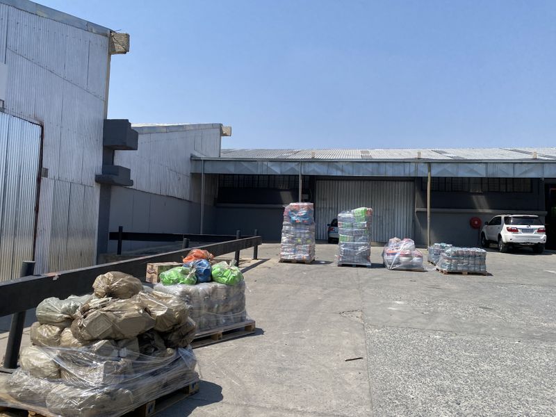 No Offices warehouse in Edenvale. - Photo 8