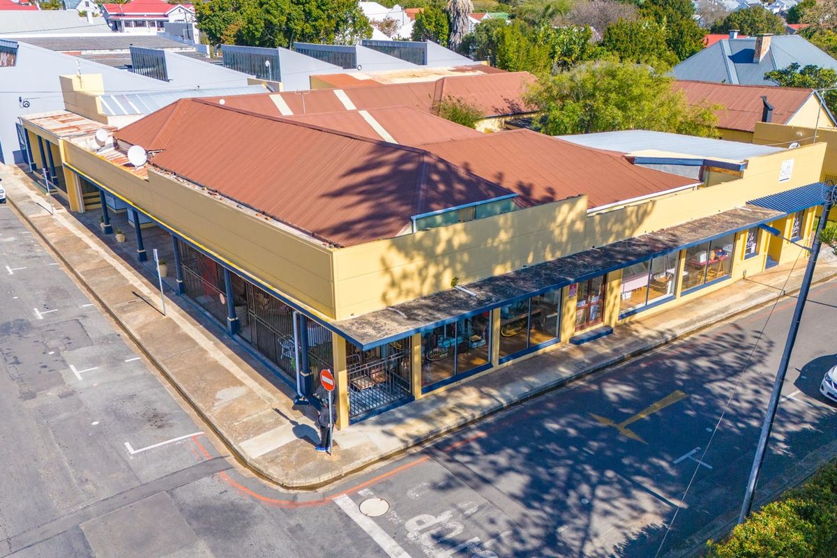 Prime Commercial Property with Diverse Rental Income in the Heart of Bredasdorp - Photo 3