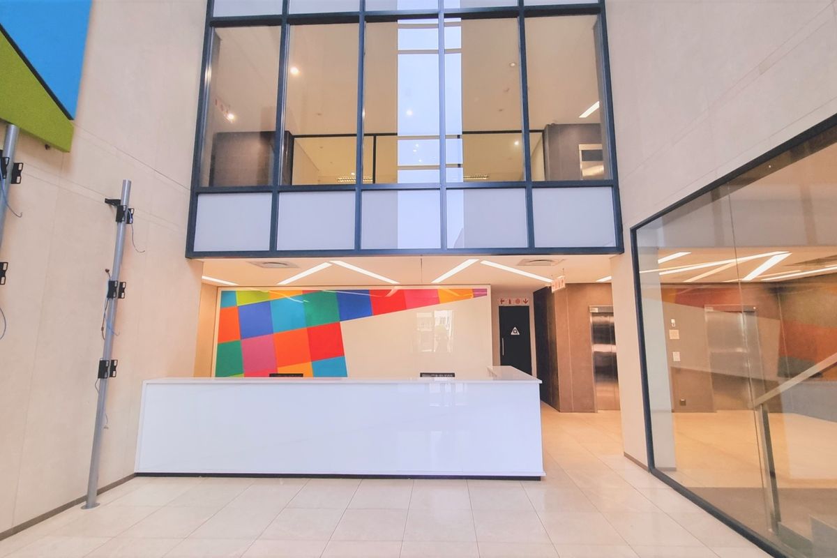 Office space of 5108m2 in a Free-Standing building in Bryanston - Photo 2