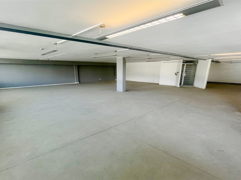 Office space to let in Parktown North - Photo 5