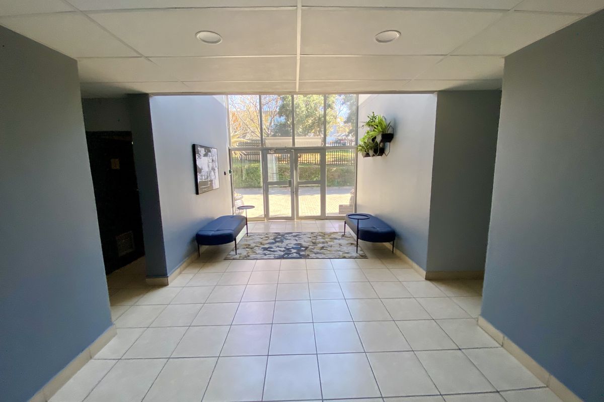 Fully Fitted First-Floor Office in Kyalami Business Park - Photo 3