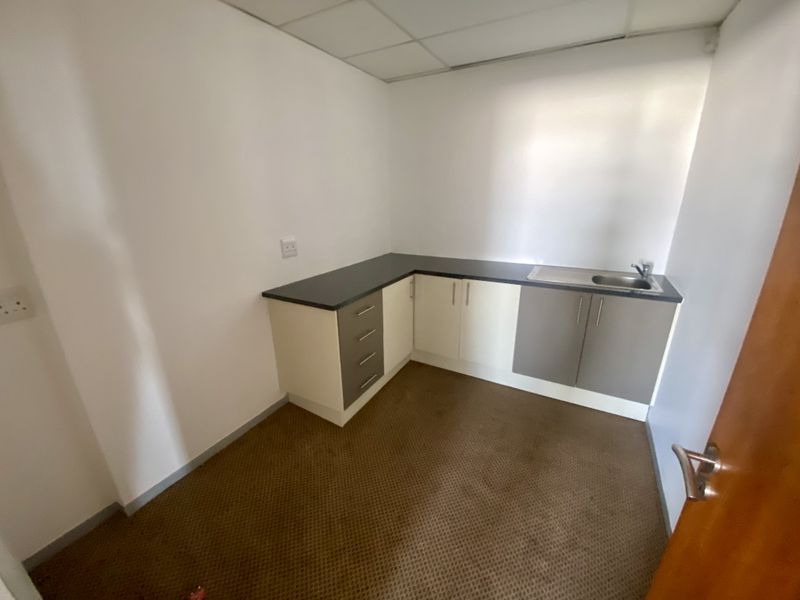 Fully Fitted First-Floor Office in Kyalami Business Park - Photo 5