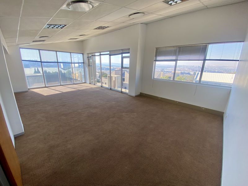Fully Fitted First-Floor Office in Kyalami Business Park - Photo 2