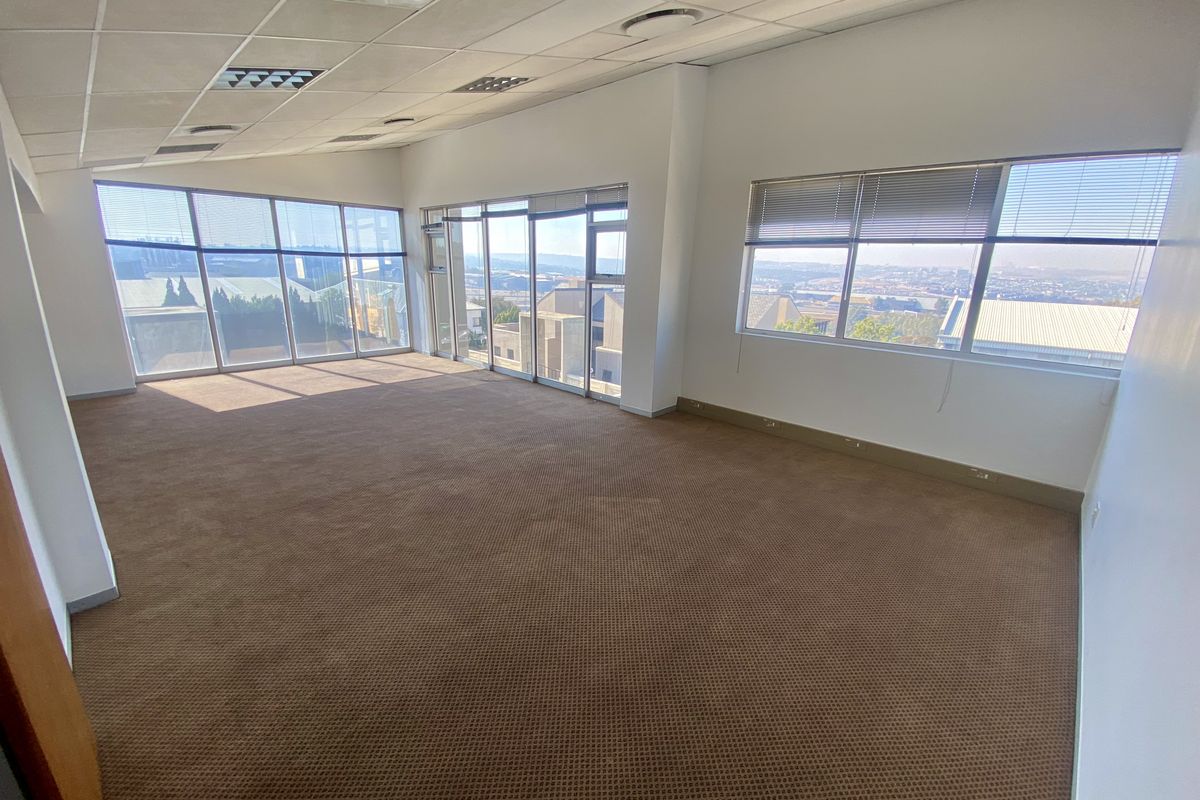 Fully Fitted First-Floor Office in Kyalami Business Park - Photo 2