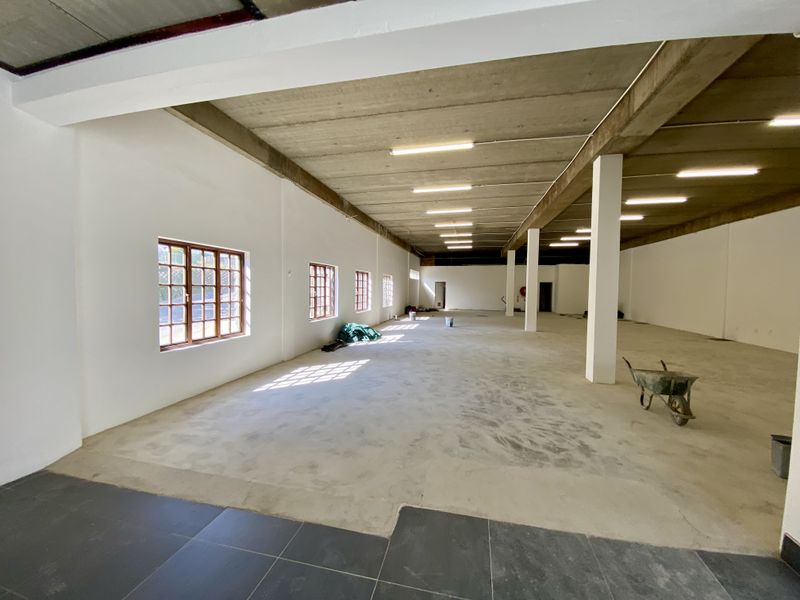 346m2 Ground-Floor Showroom/Storage Unit To Let in The Link, Halfway House – Prime Visibility on Old - Photo 4