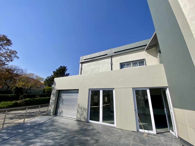 346m2 Ground-Floor Showroom/Storage Unit To Let in The Link, Halfway House – Prime Visibility on Old - Photo 2