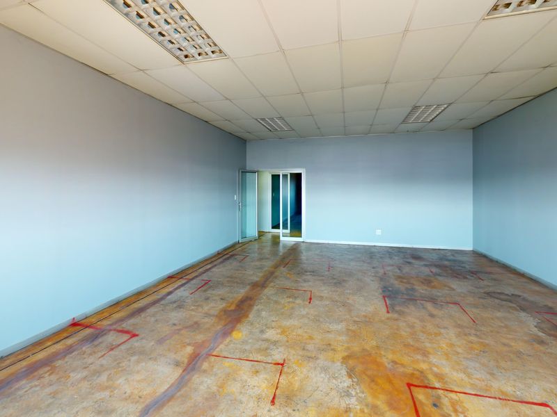 Modern Office Suite for Administration, Finance or Professional Services - Photo 7