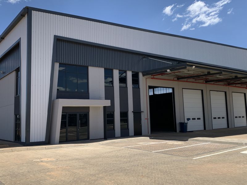 Warehouse to let in Jet Park - Photo 2