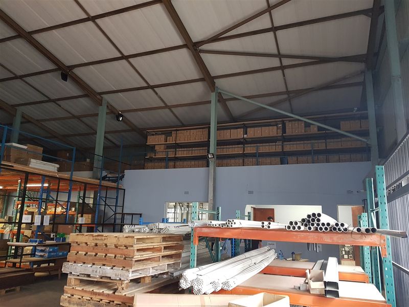 1000m2 warehouse FOR SALE OR FOR LEASE - Photo 10