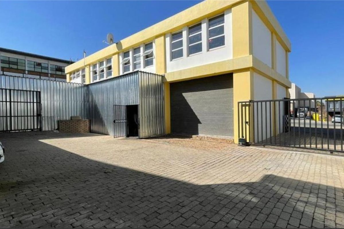1000m2 warehouse FOR SALE OR FOR LEASE - Photo 4