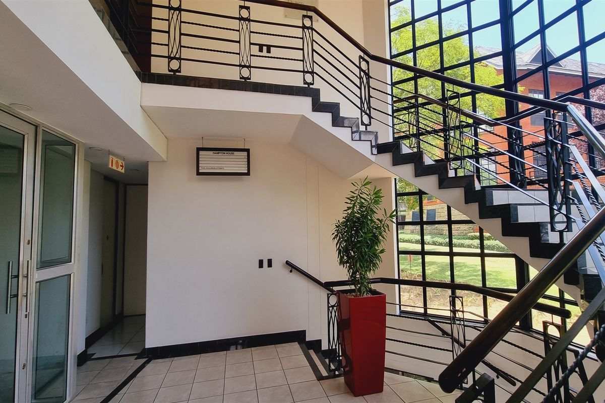 Office space to let on the Ground floor in Peter Place Office Park - Photo 3