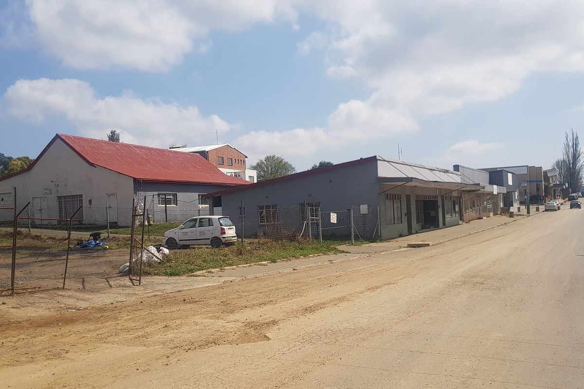 KZN MOOI RIVER - BUSINESS WITH INVESTMENT POTENTIAL - R10 000 000,00 + VAT (if applicable) - Photo 2