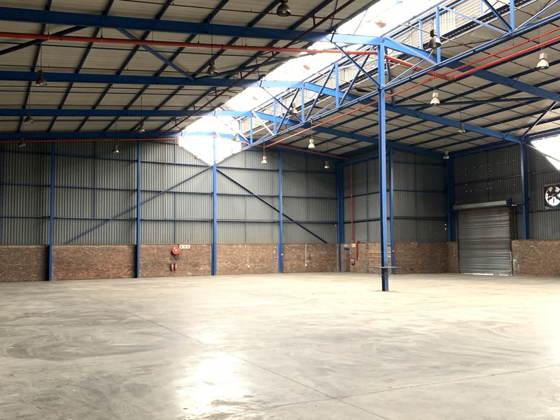 Warehouse to let in Spartan - Photo 9