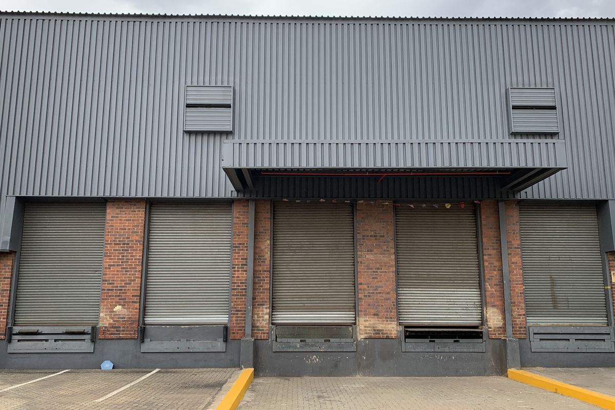 Warehouse to let in Spartan - Photo 5