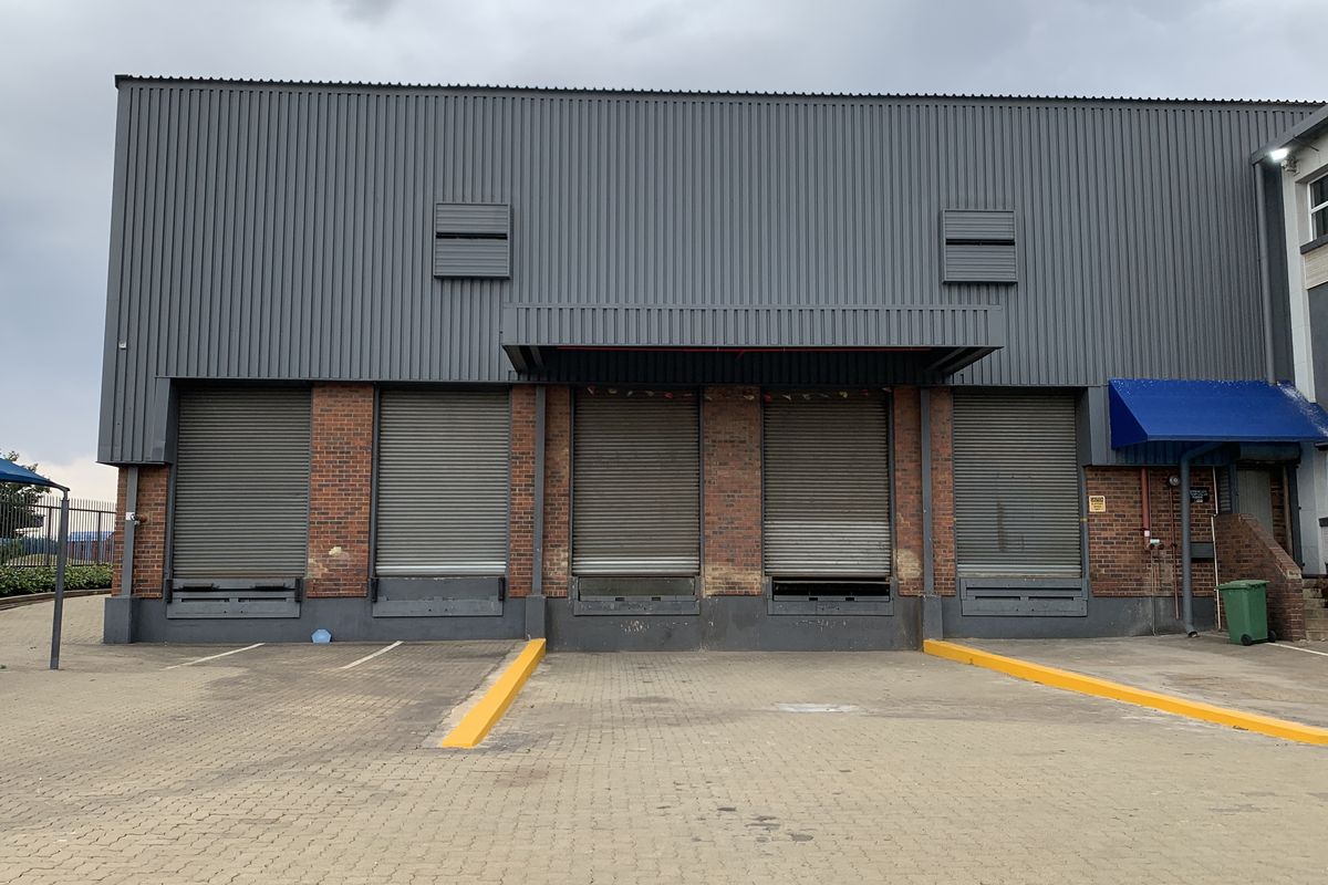 Warehouse to let in Spartan - Photo 3