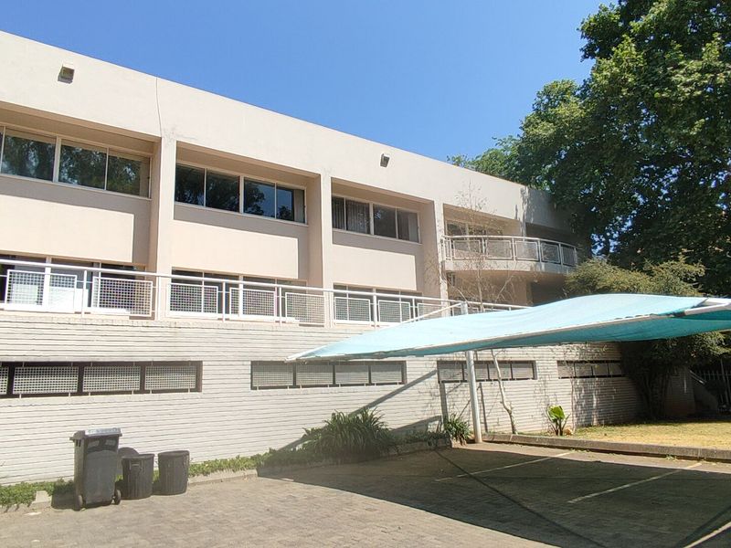 Stand Alone Office Building to Lease or For Sale in Parktown - Photo 3