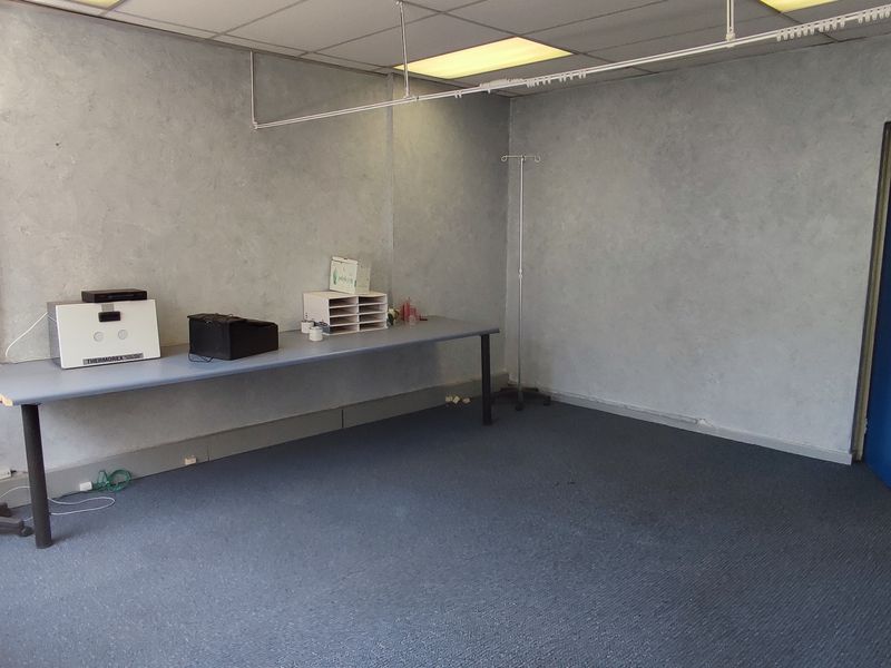 Stand Alone Office Building to Lease or For Sale in Parktown - Photo 7