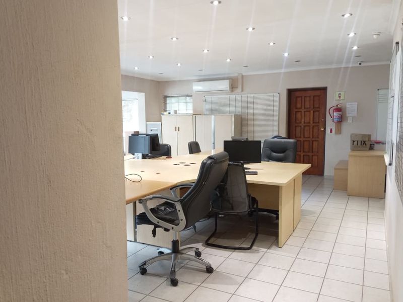 Commercial Office Space to Rent in Buccleuch - Photo 9