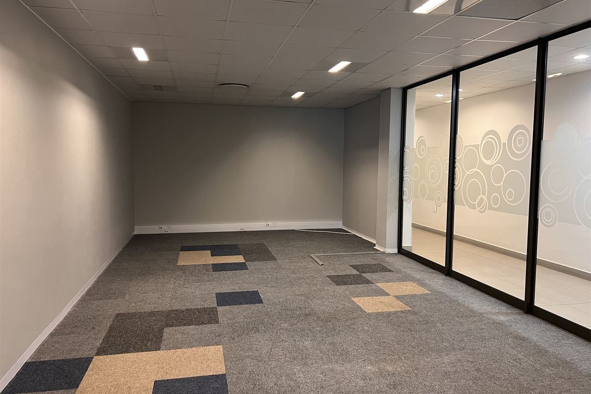 Prime Offices to Lease in Ridgeside Park - Photo 3