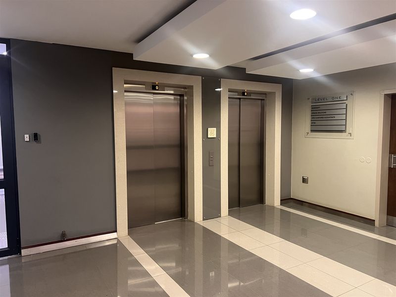 Modern Offices to lease Umhlanga - Photo 7