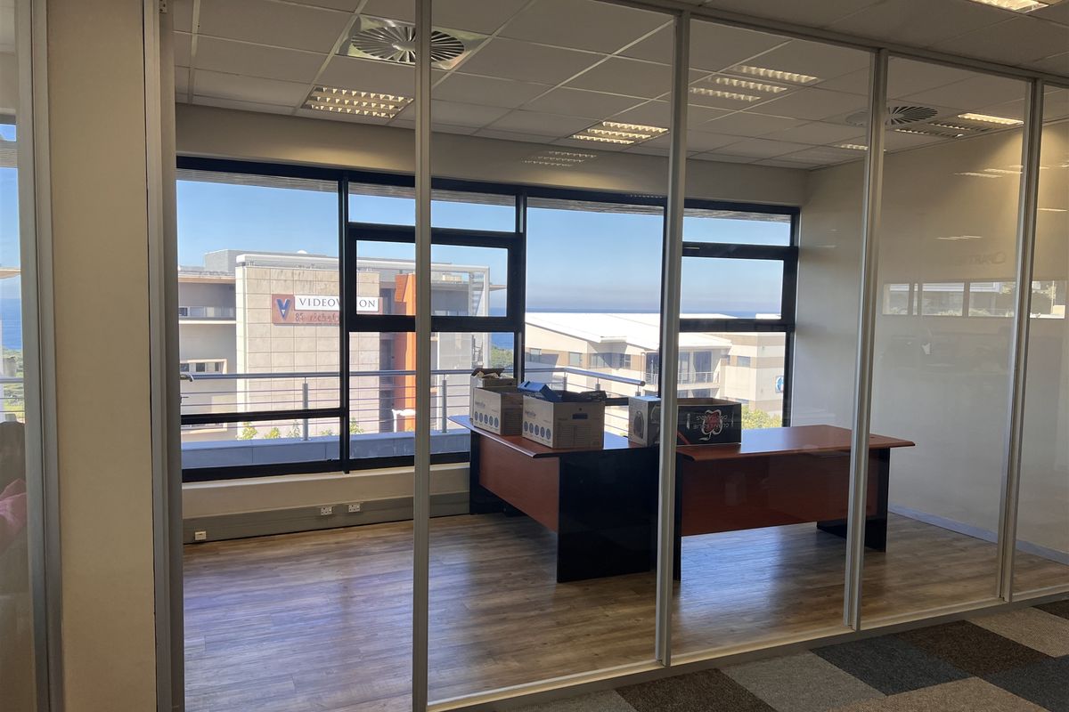 Offices to lease Umhlanga - Photo 3