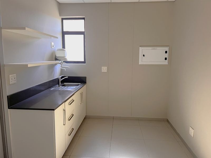Prime Office Space in Ridgeside Office Park – A Strategic Business Decision - Photo 6