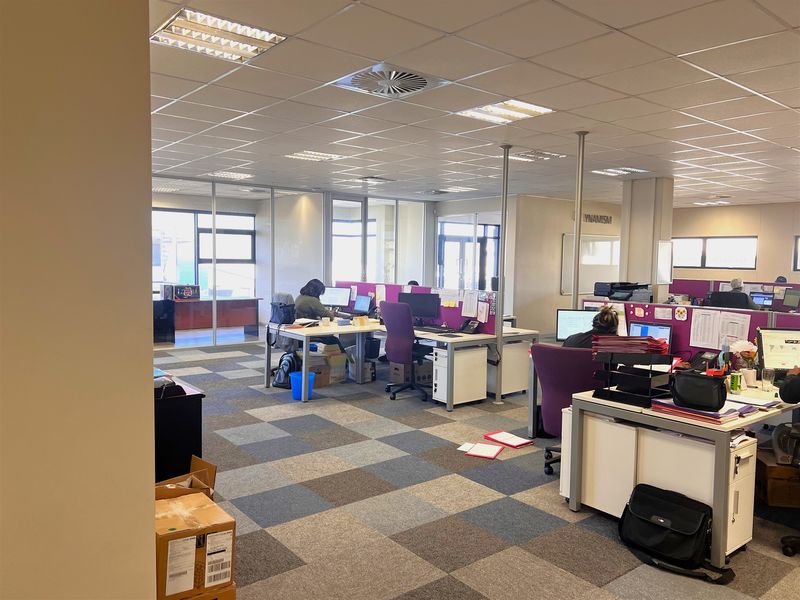 Prime Office Space in Ridgeside Office Park – A Strategic Business Decision - Photo 5