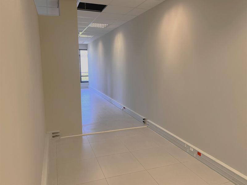 Prime Office Space in Ridgeside Office Park – A Strategic Business Decision - Photo 8