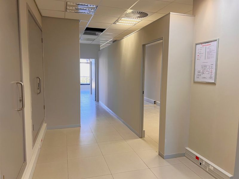 Prime Office Space in Ridgeside Office Park – A Strategic Business Decision - Photo 7