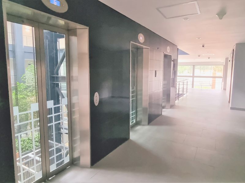 Office space to let in a Free-Standing building in Kelvin Drive Gallo Manor - Photo 5