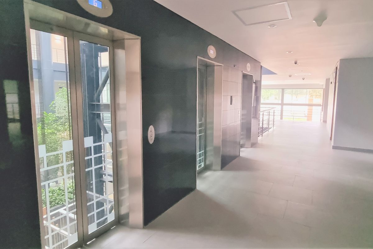 Office space to let in a Free-Standing building in Kelvin Drive Gallo Manor - Photo 5