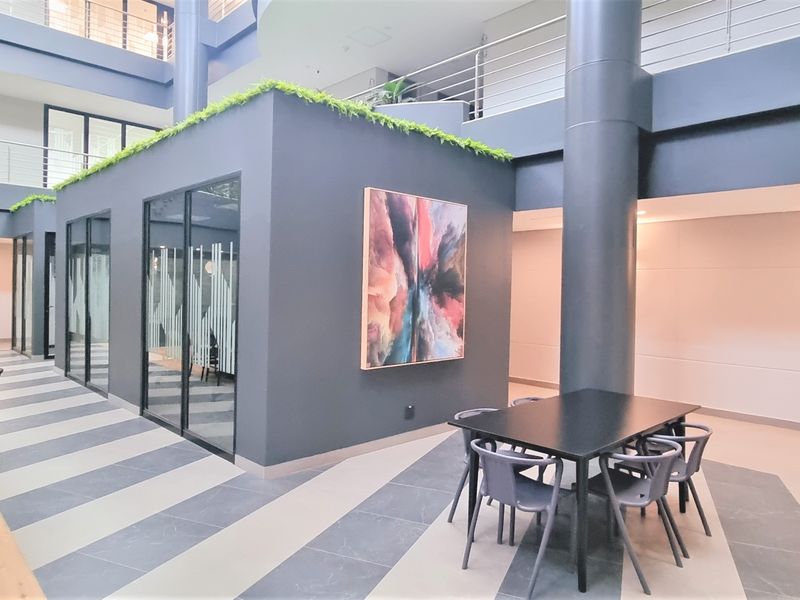 Office space to let in a Free-Standing building in Kelvin Drive Gallo Manor - Photo 4