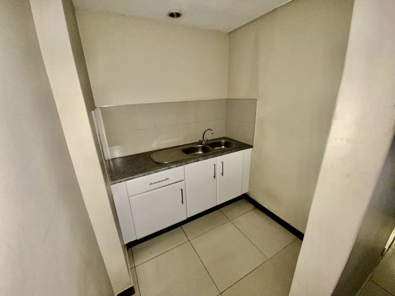 Fully Fitted Offices for Lease at Central Park, Randjespark - Photo 3