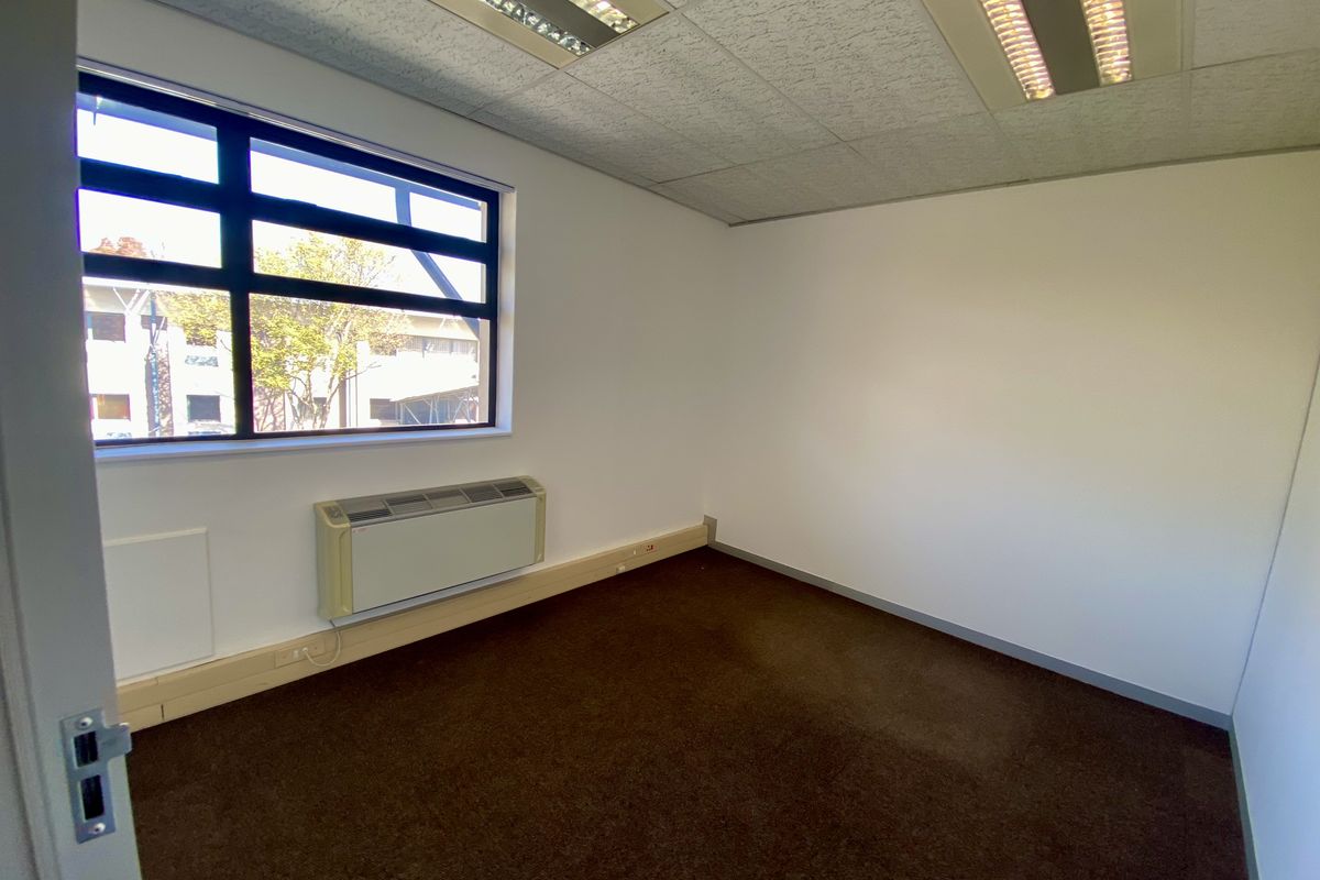 Spacious, Fully Fitted Office for Lease in Central Park, Randjespark - Photo 2