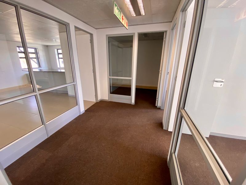 Spacious, Fully Fitted Office for Lease in Central Park, Randjespark - Photo 7